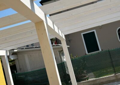 Arredi outdoor su misura a Verona – Soluzioni per giardini e terrazze, pergola in legno Verona