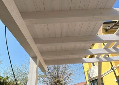 Arredi outdoor su misura a Verona – Soluzioni per giardini e terrazze, pergola in legno Verona